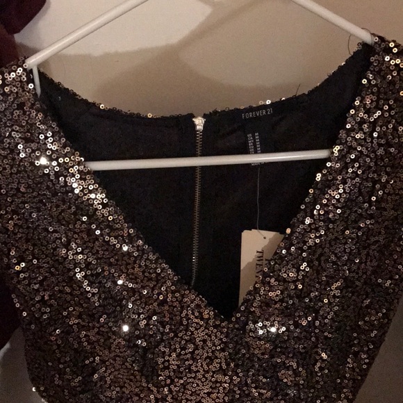 Gold sequin dress from F21 - Picture 2 of 5